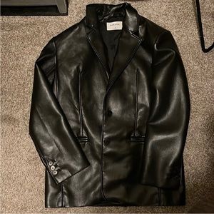 Aritzia Babaton Agency Blazer Size medium